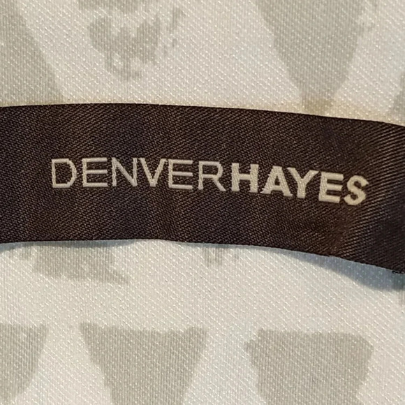 Denver  Hayes "Janet" Stretch Capri Pants Cream and Gray NWOT in Size 8 - Picture 2 of 12